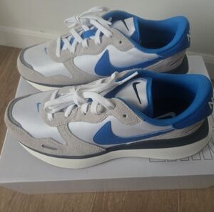 Custom Womens Nike Pheonix Waffle size 10 shoes - blue & white NWB